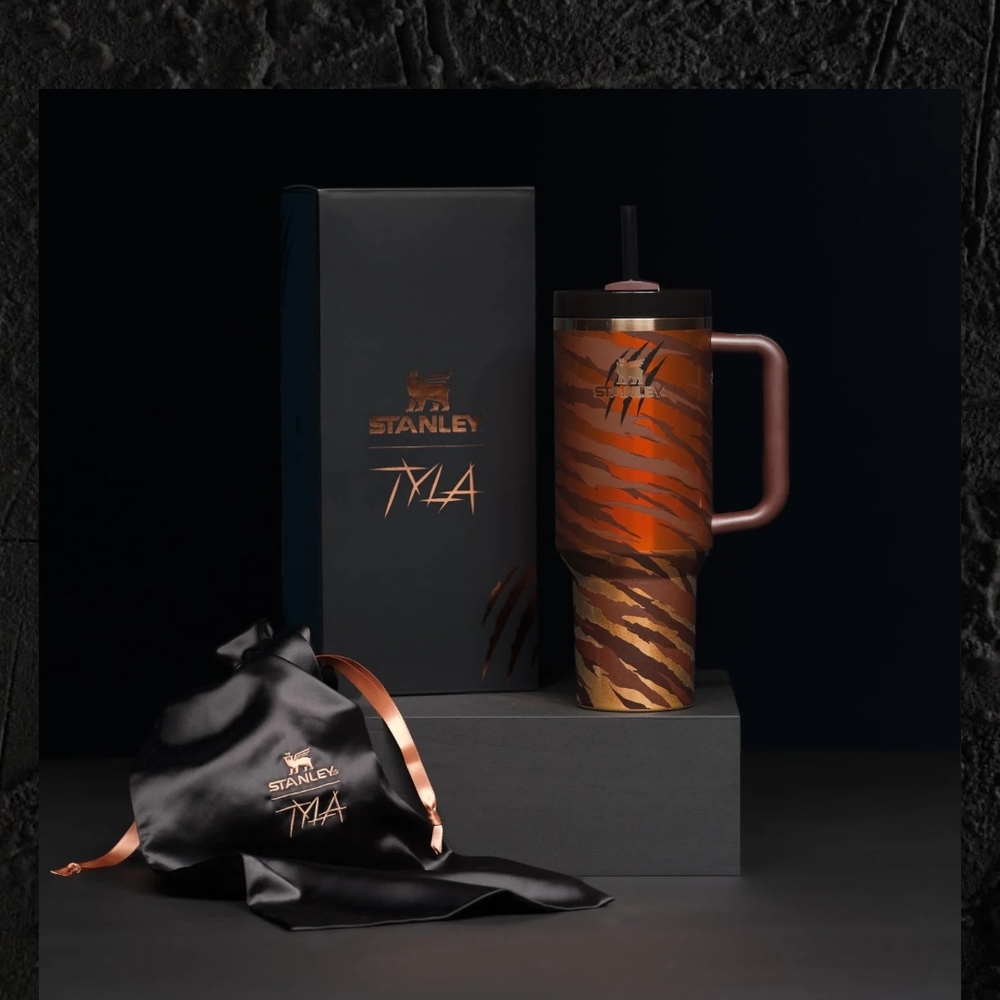 Tyla Tyger Quencher 40 oz Tumbler with Handle Limited Edition  NIB